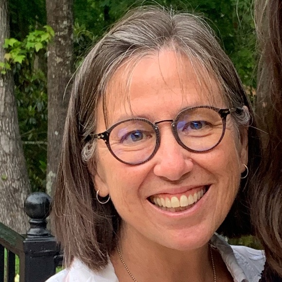 Meet your Posher, Allison - Picture 1 of 1